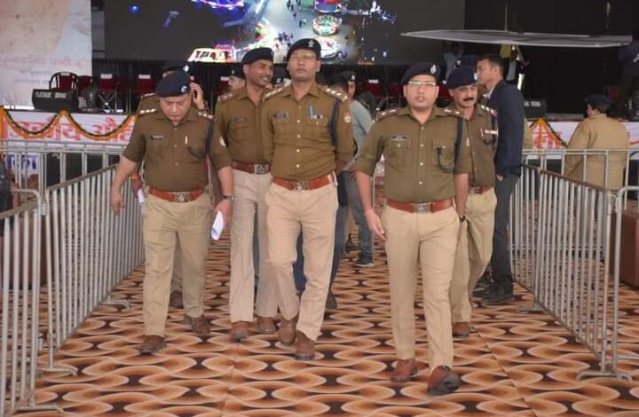 गौचर मेले की तैयारियों का पुलिस अधीक्षक ने किया निरीक्षण