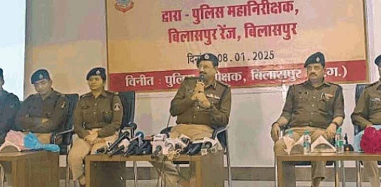 आईजी शुक्ला ने पेश किया सालभर के आपराधिक घटनाओं और पुलिस की उपलब्धियों का लेखाजोखा