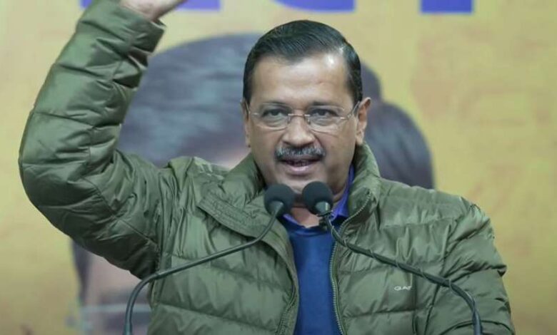 अरविंद केजरीवाल: दिल्ली में छात्रों को महिलाओं की तरह फ्री बस सफर, किराएदारों को मिलेगा फ्री बिजली और पानी का लाभ