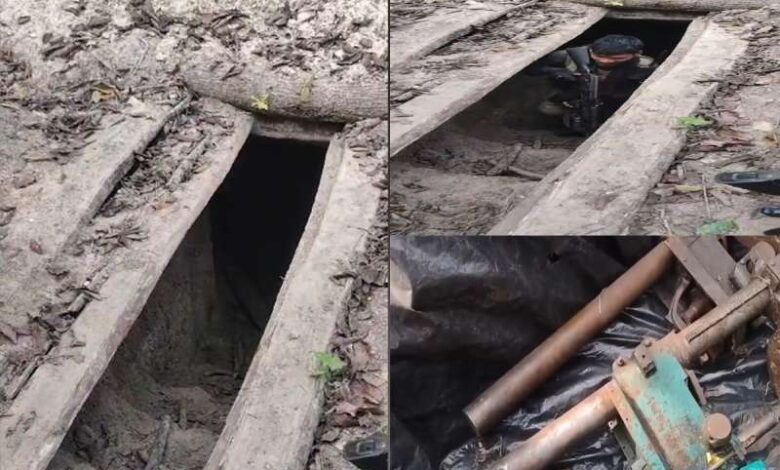 हमास आतंकियों की तरह नक्सलियों ने भी बना रखी थी सुरंग, बड़ा खुलासा हमास आतंकियों की तरह नक्सलियों ने भी बना रखी थी सुरंग, बड़ा खुलासा
