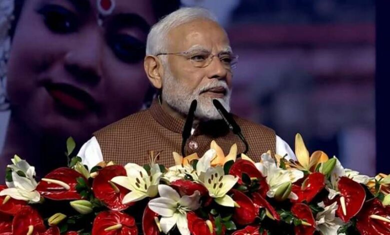 प्रधानमंत्री मोदी ने भुवनेश्वर में 18वें प्रवासी भारतीय सम्मेलन का किया उद्घाटन, ट्रेन को दिखाई हरी झंडी 