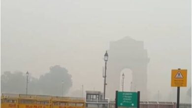 Delhi Weather: दिल्ली में मौसम का फिर से बदलाव, बादल और हल्की वर्षा की संभावना