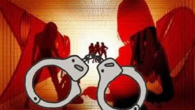 स्पा सेंटर की आड़ में चल रहा था जिस्मफरोशी का धंधा, पुलिस ने मारा छापा