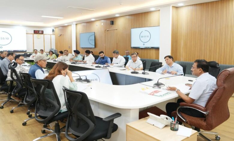 Uttarakhand News: मुख्य सचिव ने अधिकारियों को दिए कड़े निर्देश, कहा- ‘लापरवाही बर्दाश्त नहीं’, मुख्यमंत्री के घोषणाओं को गंभीरता से लें… Uttarakhand News: मुख्य सचिव ने अधिकारियों को दिए कड़े निर्देश, कहा- ‘लापरवाही बर्दाश्त नहीं’, मुख्यमंत्री के घोषणाओं को गंभीरता से लें…